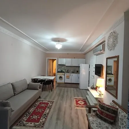 Emniyet Sokak Аланія