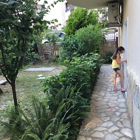 Emniyet Sokak Апартаменти *